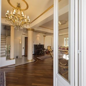 Villa Puccini Bed&Breakfast